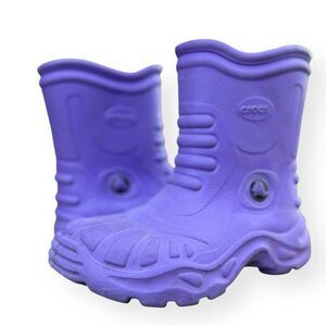 Crocs Handle It Boots Purple Slip on Unisex Kids M size 1 - W 3